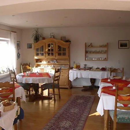 Gastehaus Flach Gæstehus *